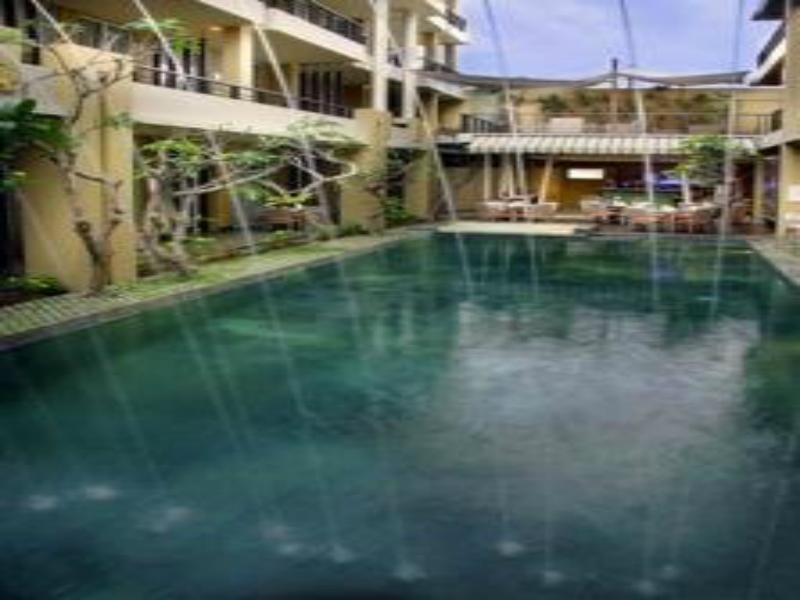 100 Sunset Boutique Hotel Kuta  Exterior photo