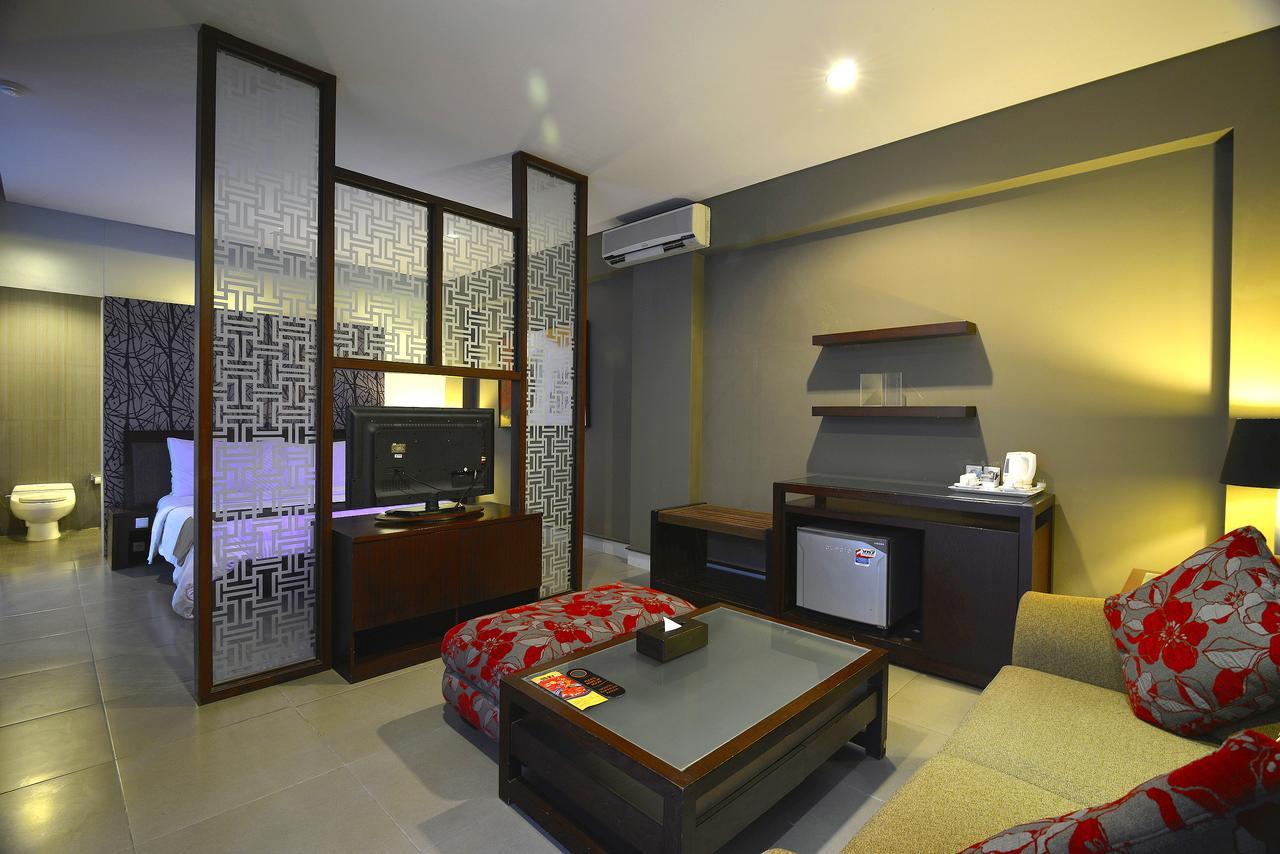100 Sunset Boutique Hotel Kuta  Exterior photo