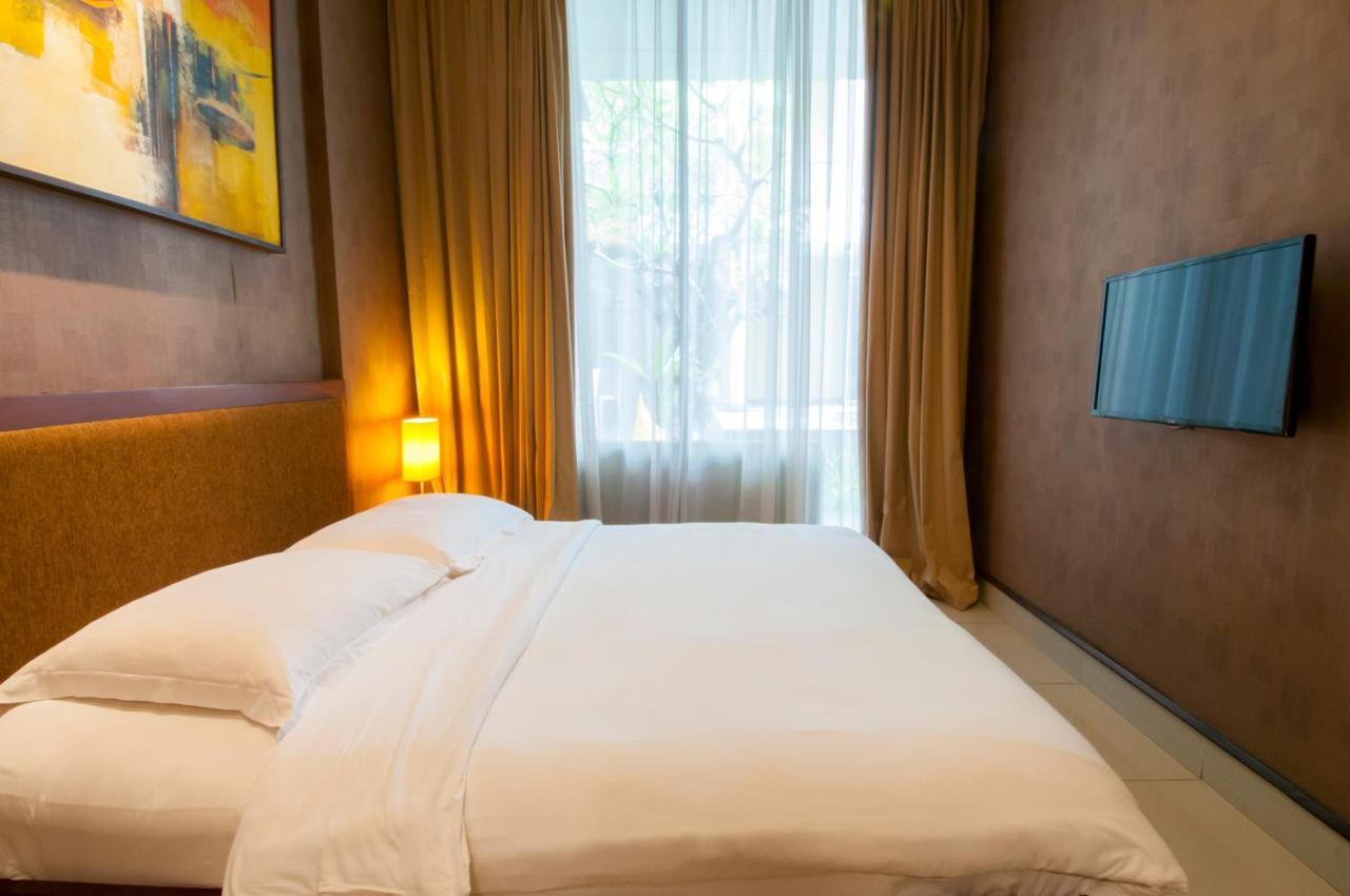 100 Sunset Boutique Hotel Kuta  Exterior photo