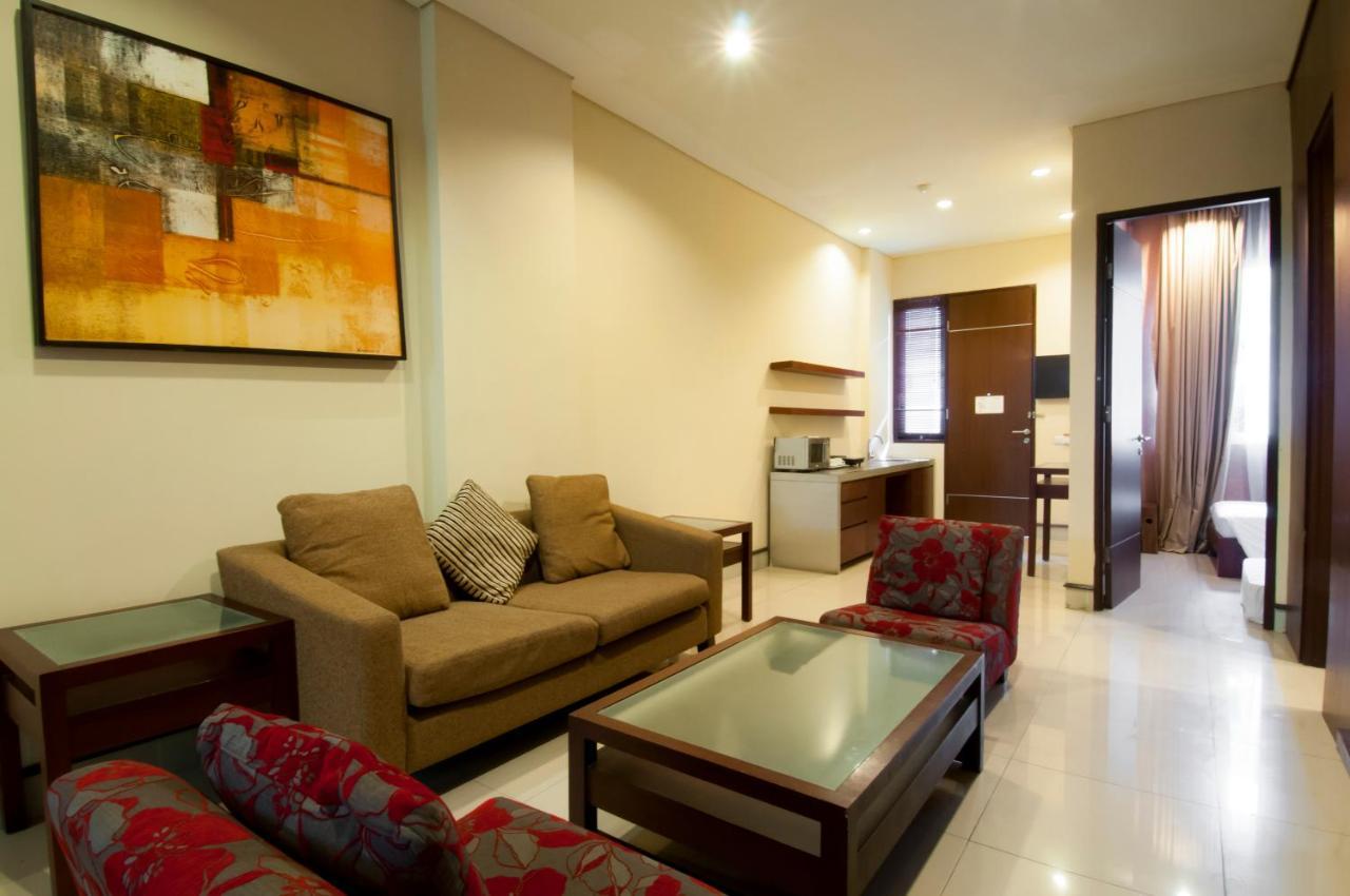 100 Sunset Boutique Hotel Kuta  Exterior photo