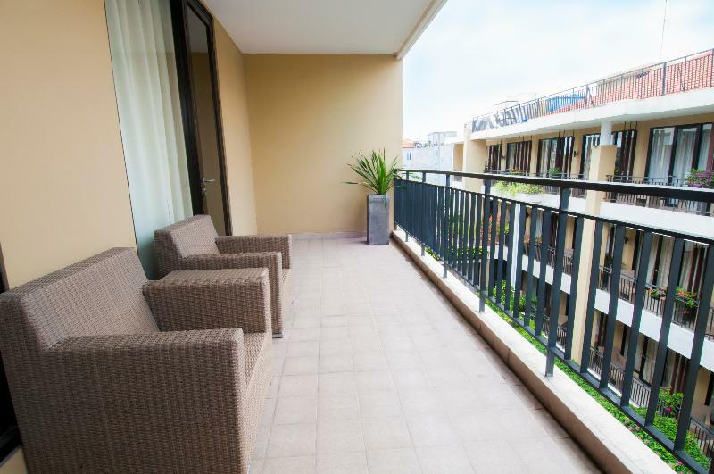100 Sunset Boutique Hotel Kuta  Exterior photo